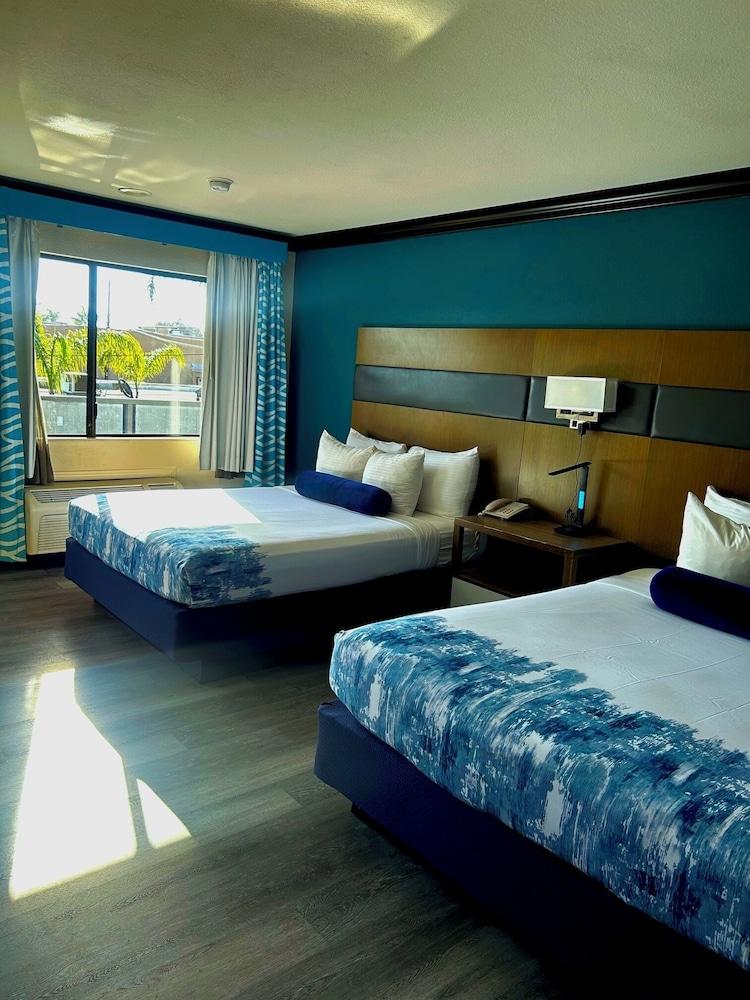 OC Hotel Costa Mesa photo 10