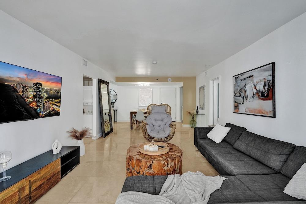 Alexander Hotel photo 9