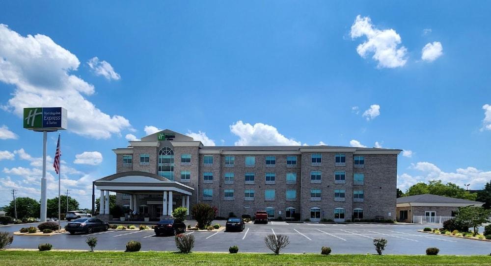 Holiday Inn Express & Suites Somerset Central by IHG photo 68