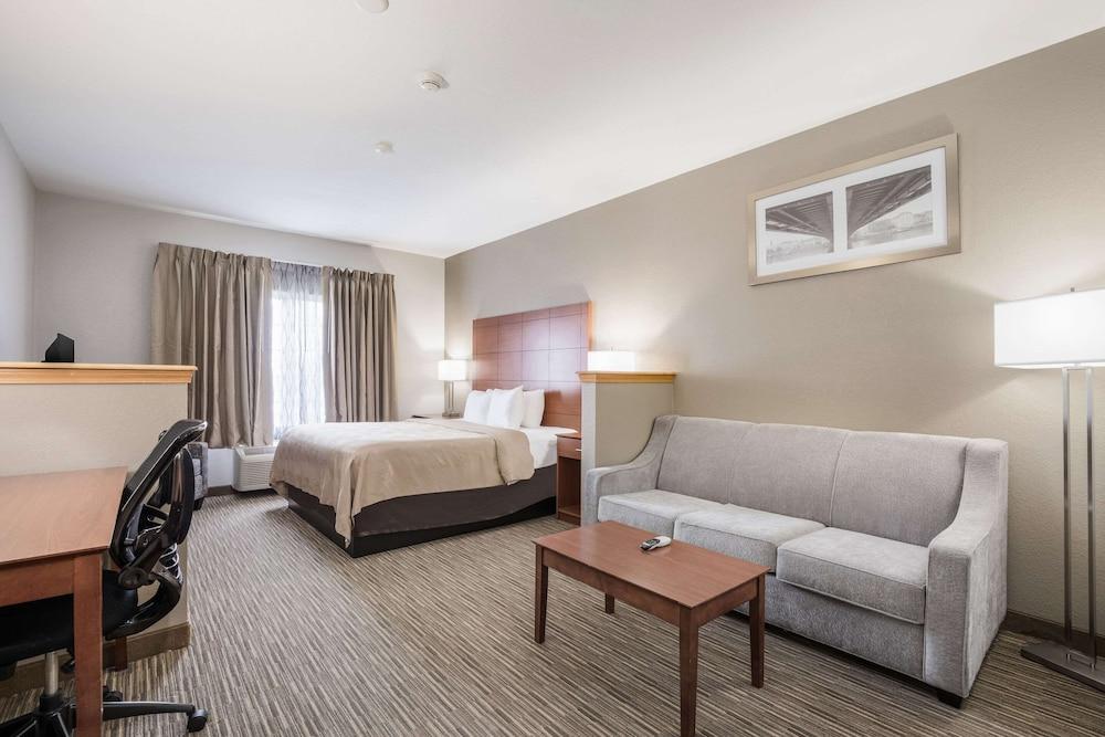 Quality Inn & Suites Lodi I-90 photo 9