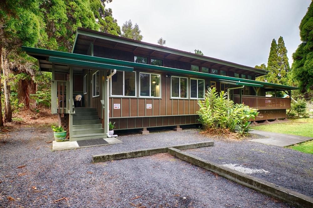 Lava Lodge at Hale Kilauea photo 19