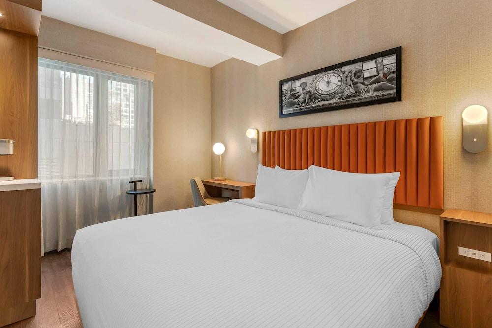 Cambria Hotel New York Times Square photo 1