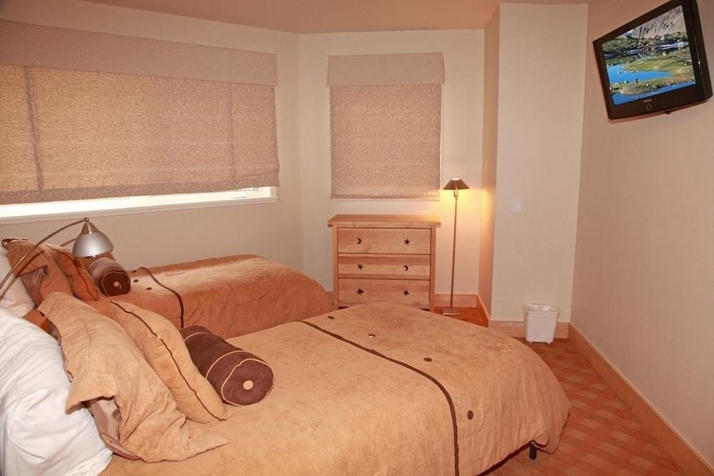Ice House Suites and Condominiums photo 43