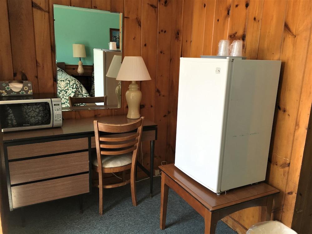 Bass River Motel photo 26
