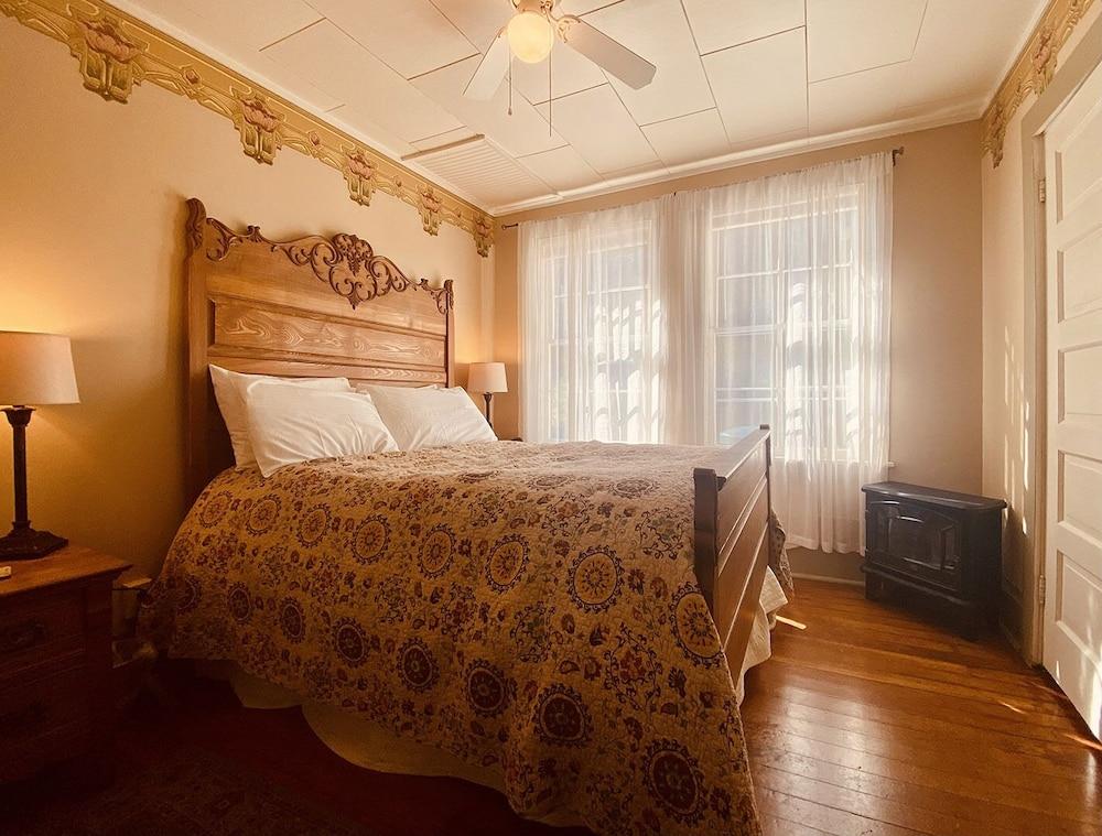 The Historic Requa Inn photo 35