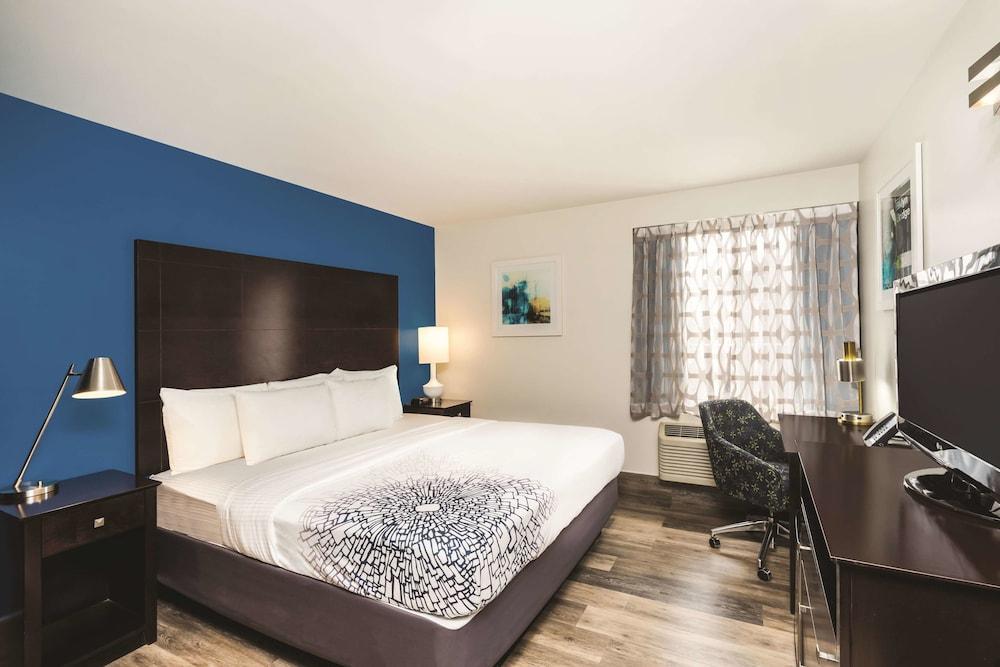 La Quinta Inn & Suites by Wyndham Brooklyn Downtown photo 5