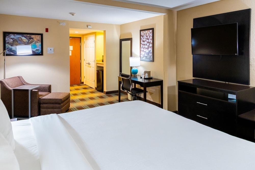 Spark by Hilton Port Wentworth Savannah photo 28