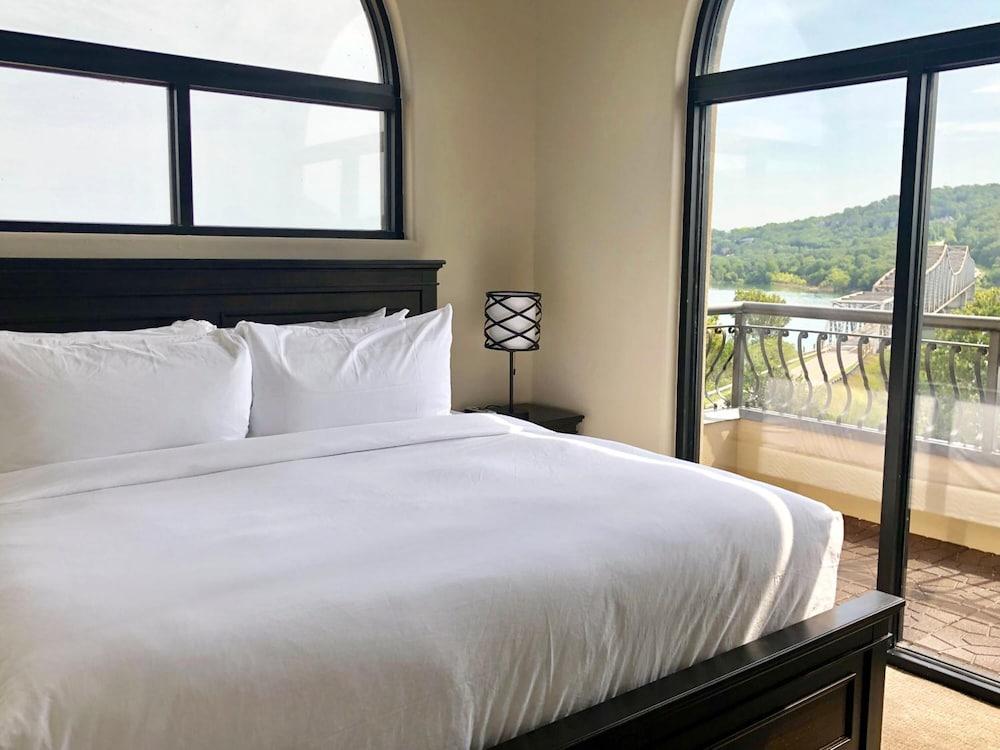 D'Monaco Luxury Resort photo 19