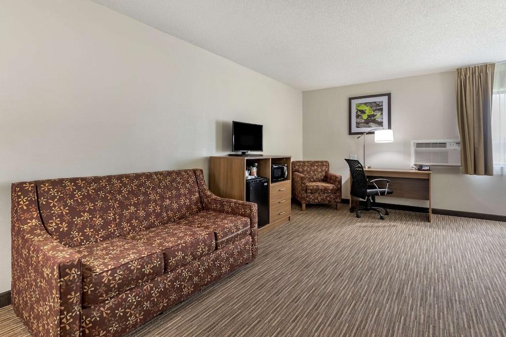 Quality Inn Creston photo 18