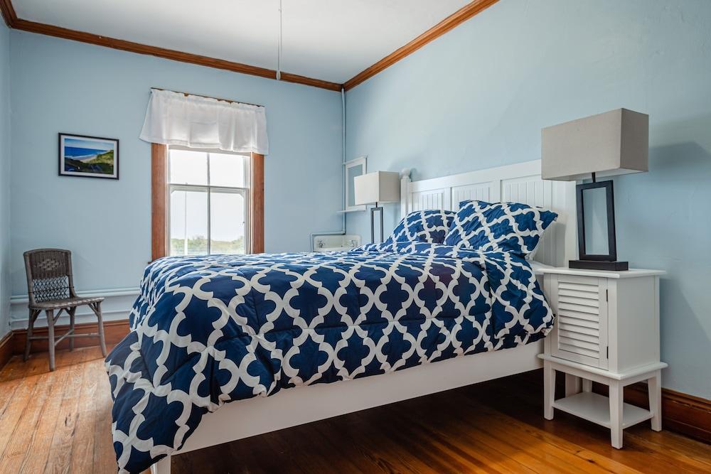 Narragansett Inn photo 46