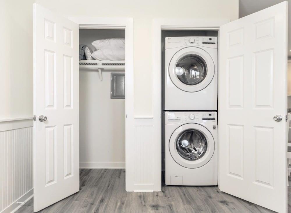 Saltwater Suites photo 22