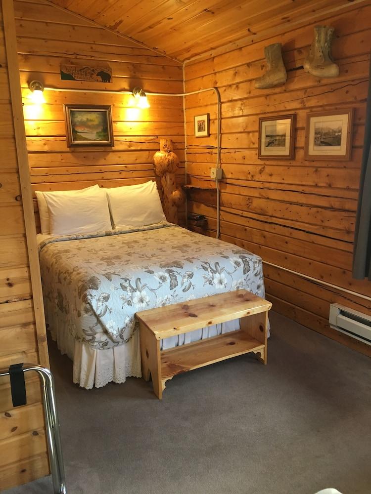 Earthsong Lodge photo 31