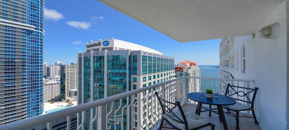 Icon Residences photo 95
