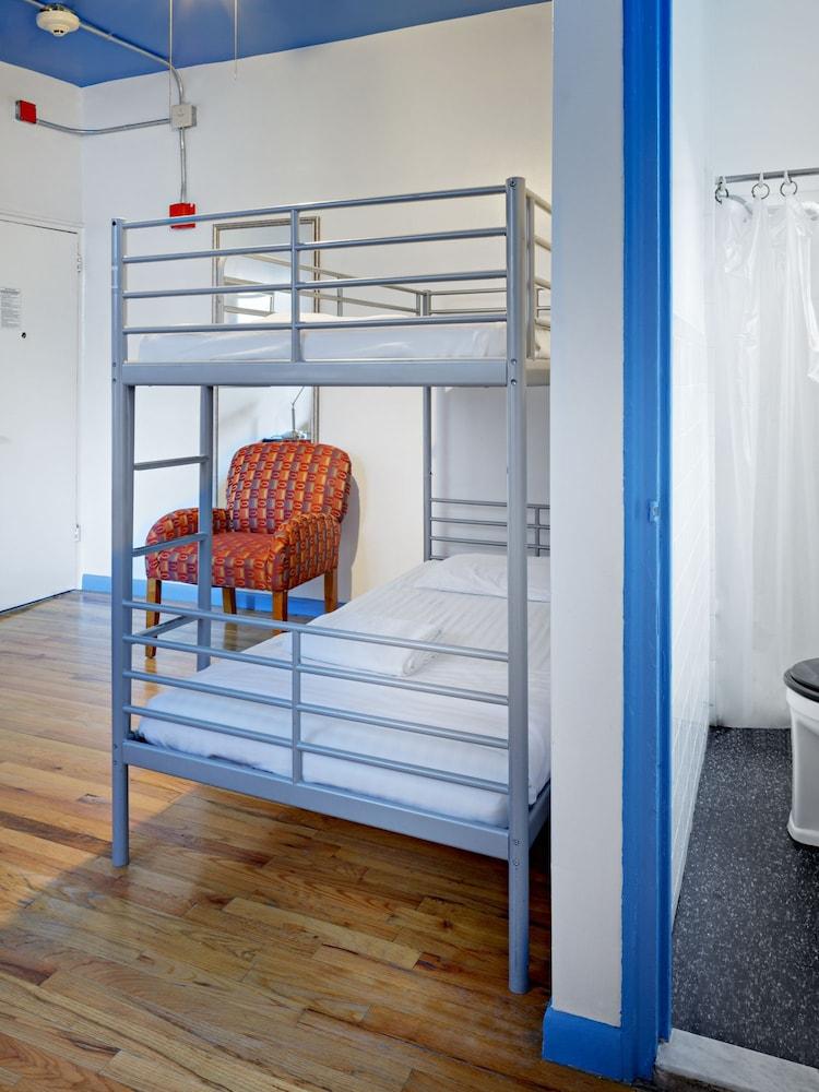 Central Park West Hostel photo 6
