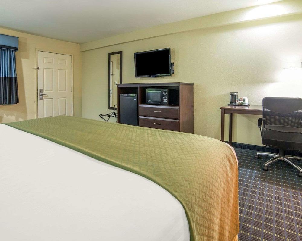 Quality Inn Needles photo 11