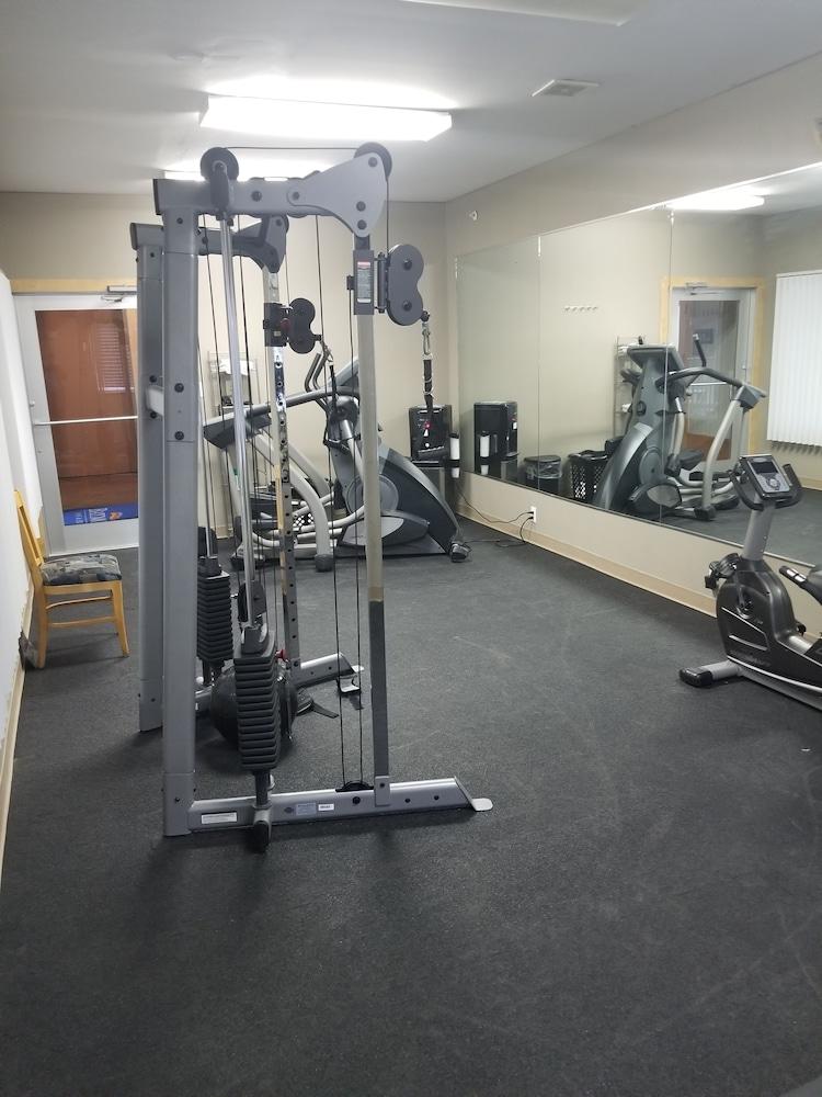 Baymont by Wyndham Noblesville photo 60