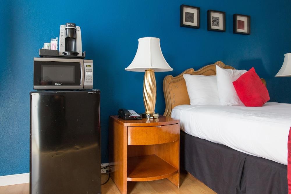 Alpine Inn And Suites photo 9