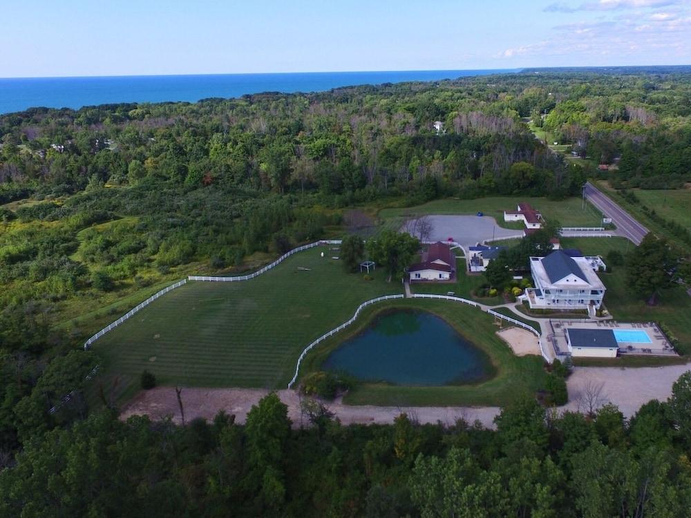 Sun N Sand Resort photo 9