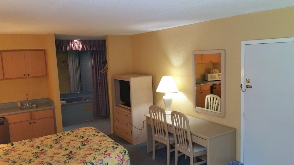 Victorian Inn photo 14