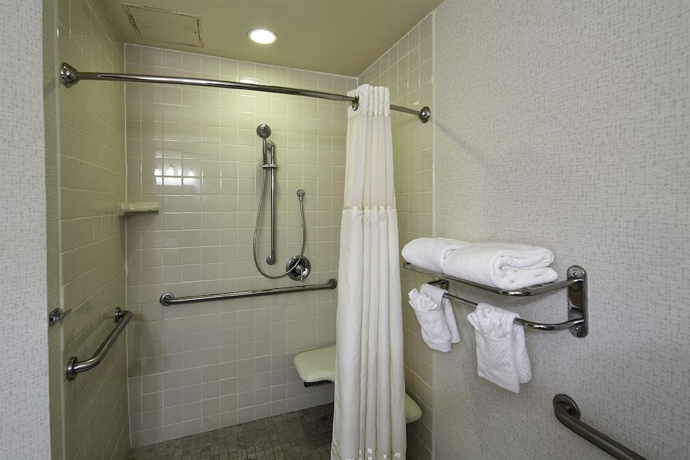DoubleTree by Hilton Hotel Modesto photo 23