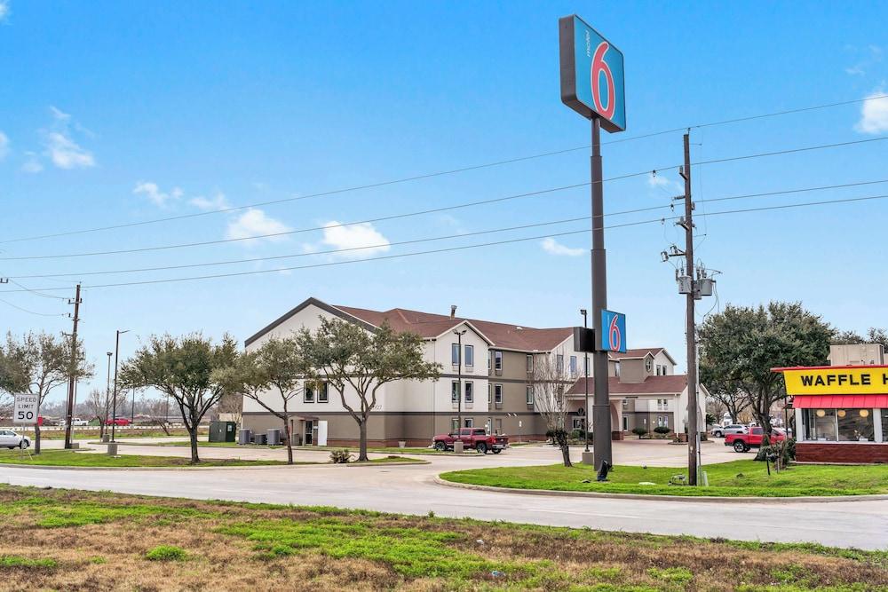 Motel 6 Rosenberg, TX — hotel in Rosenberg