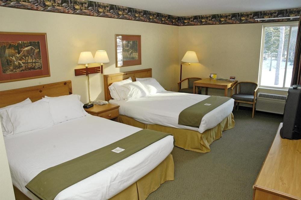 Pellston Lodge photo 7