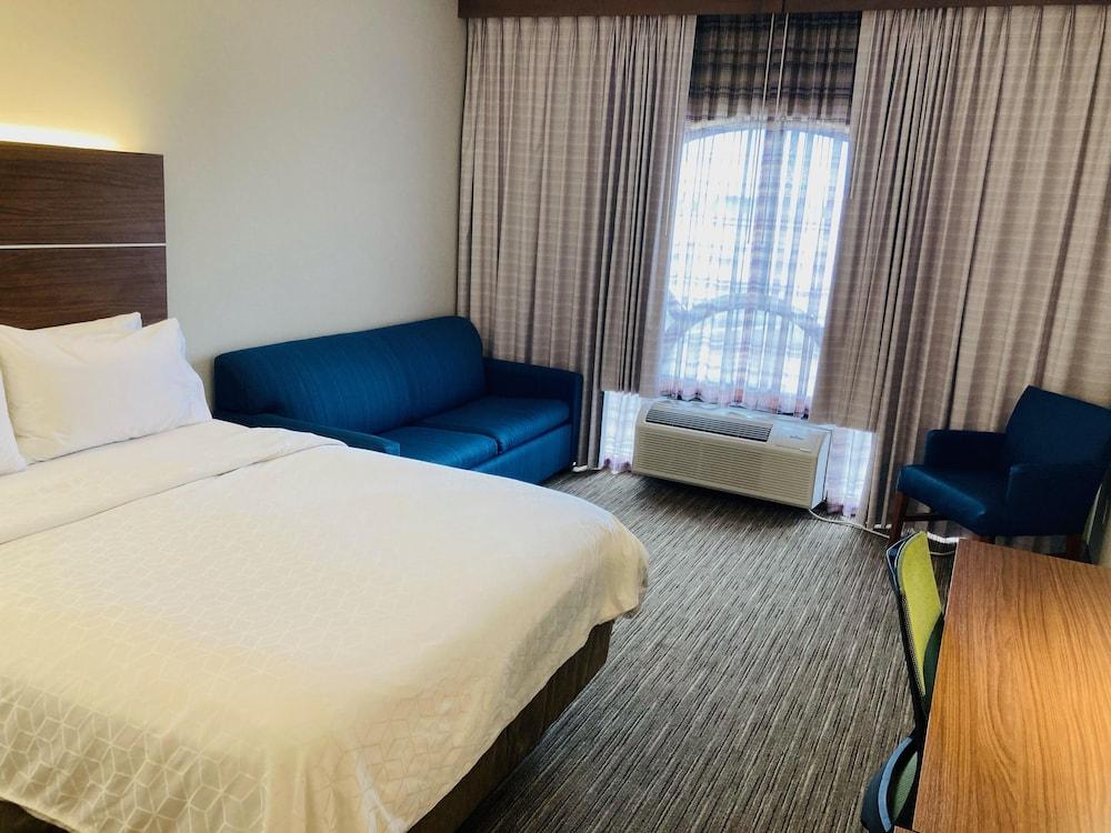 Holiday Inn Express & Suites Abilene by IHG photo 26