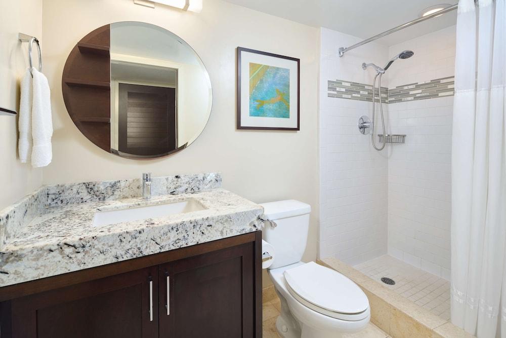 Ilikai Hotel & Luxury Suites photo 50