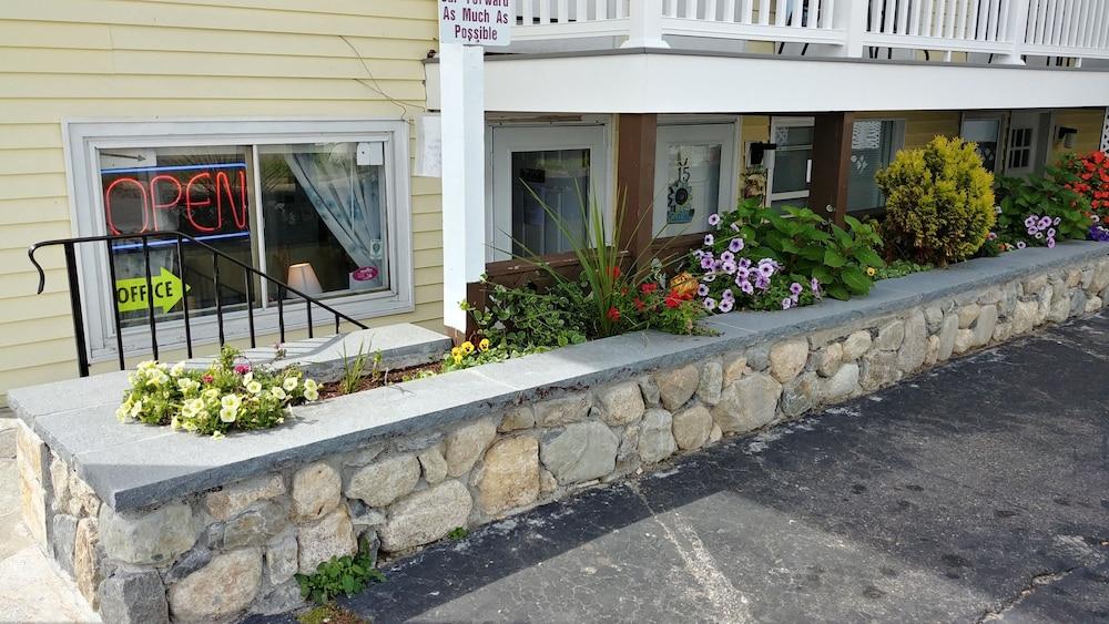 Breakers by the Sea photo 48