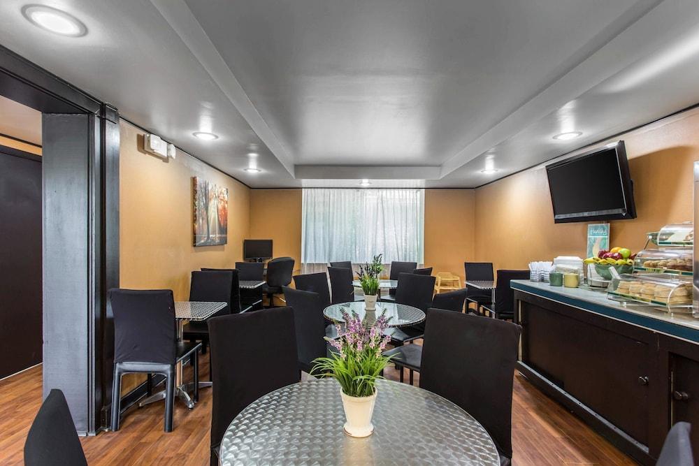 Quality Inn Goose Creek - Charleston photo 9