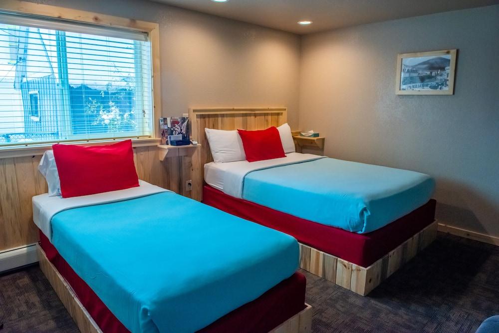 Triangle Motel photo 64