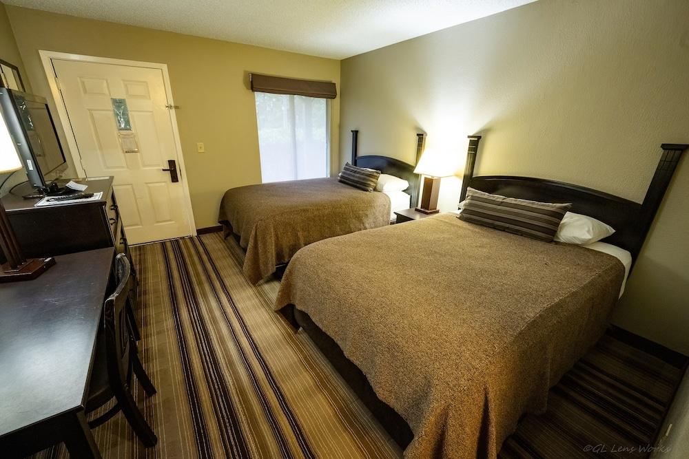 Rayburn Resorts photo 22