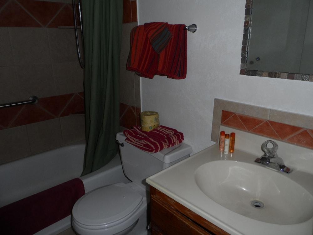 Economy Suites photo 10