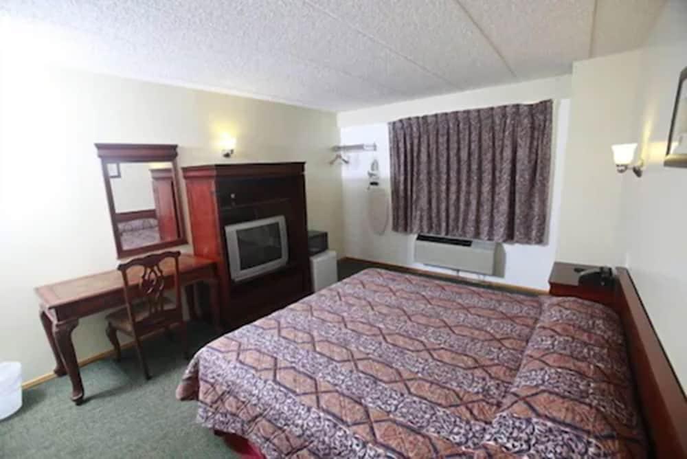 Meadowbrook Motor Lodge photo 10