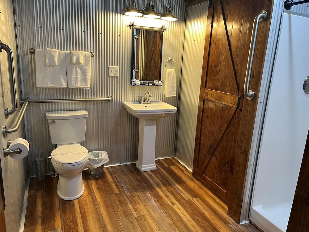 Lincoln Lodge photo 10