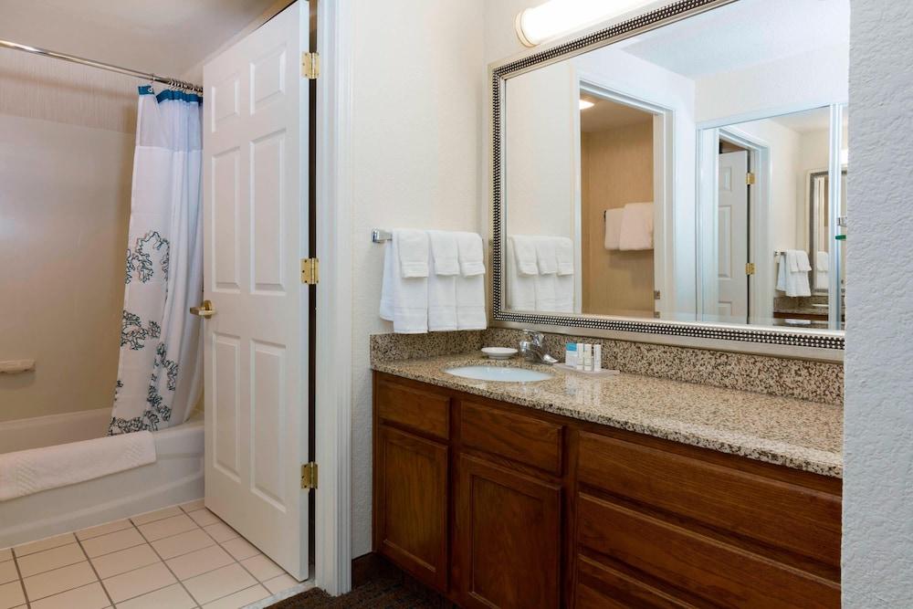 Residence Inn by Marriott Olathe Kansas City photo 16