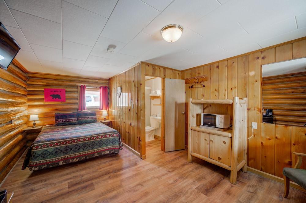 Sportsmans Lodge photo 21
