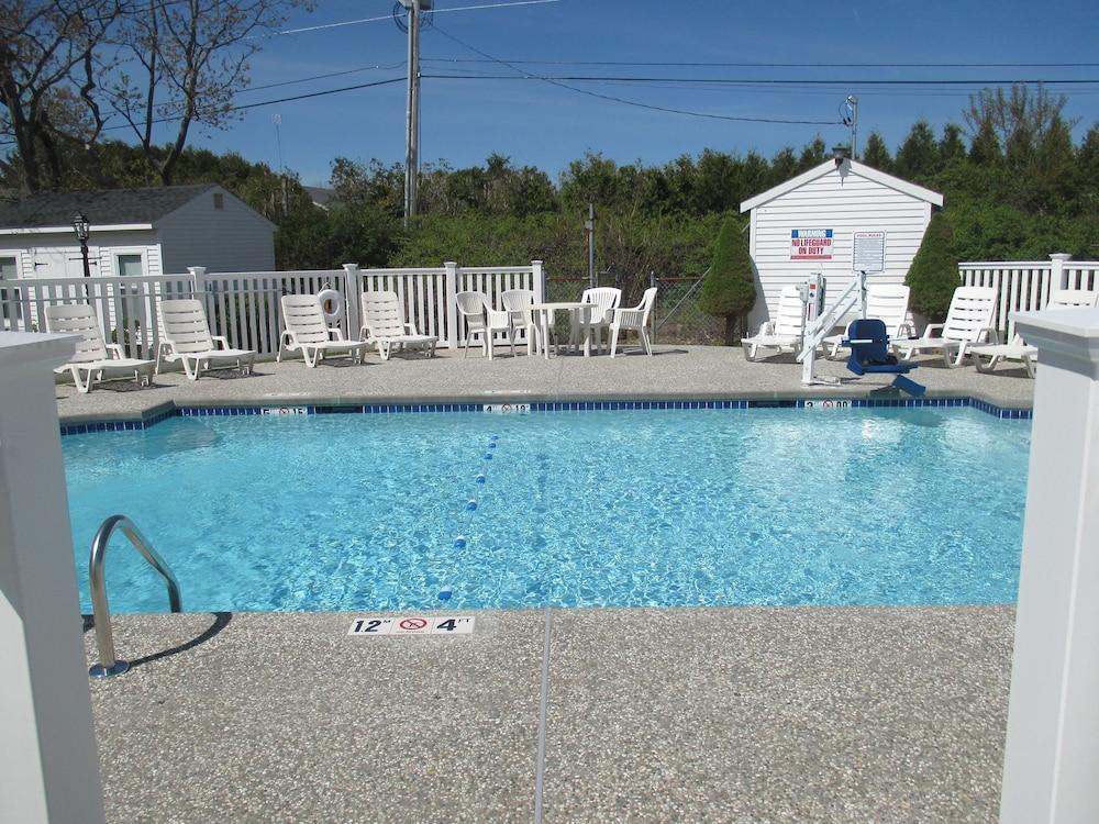 Long Beach Motor Inn photo 25