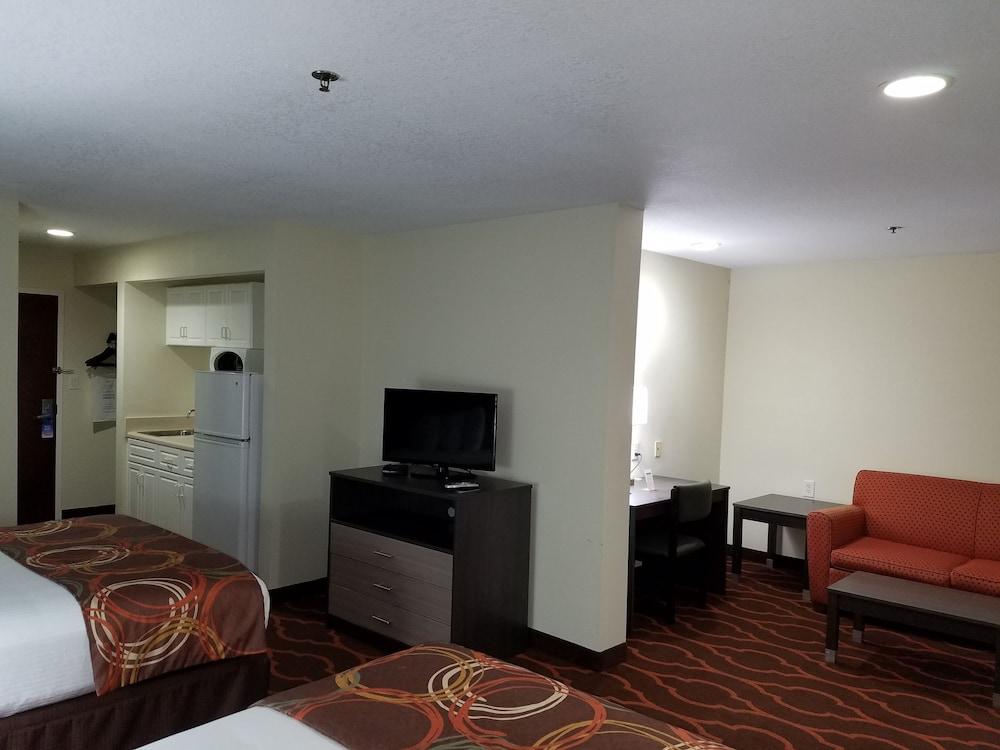 Baymont by Wyndham Grovetown Augusta photo 28