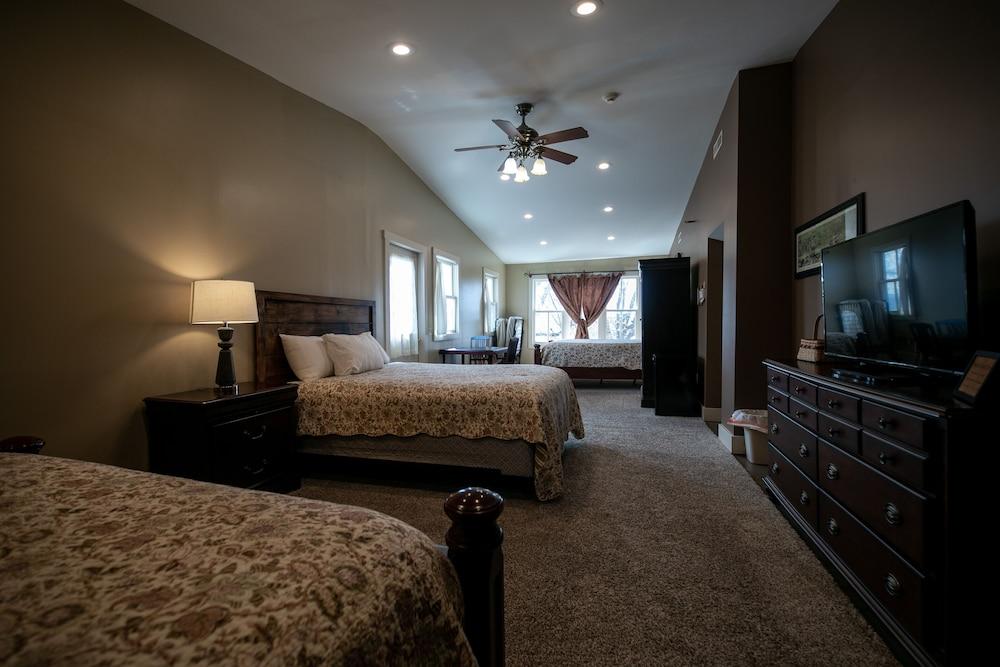 Nauvoo Temple House Hotel photo 9