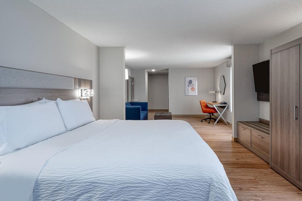 Holiday Inn Express & Suites Columbia-I-20 @ Clemson Rd by IHG photo 7