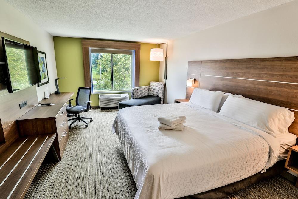 Holiday Inn Express & Suites Dickson by IHG photo 4