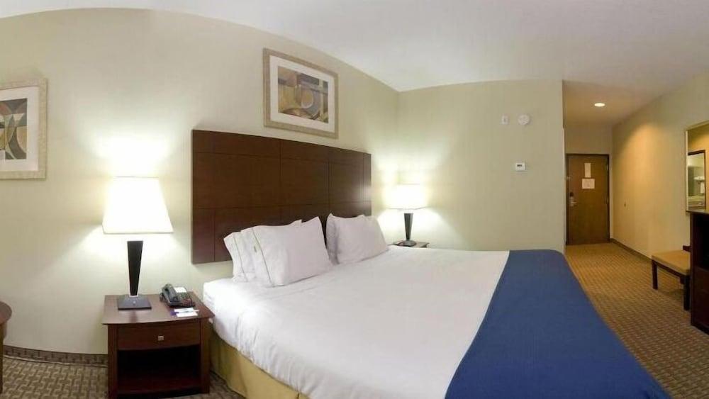 Holiday Inn Express Hotel & Suites Magee by IHG photo 43