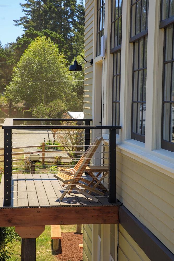 The Historic Schoolhouse Inn photo 93