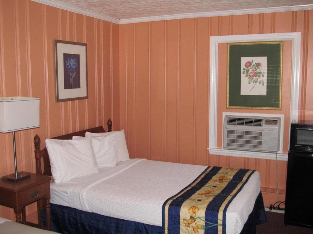Potomac River Motel photo 18