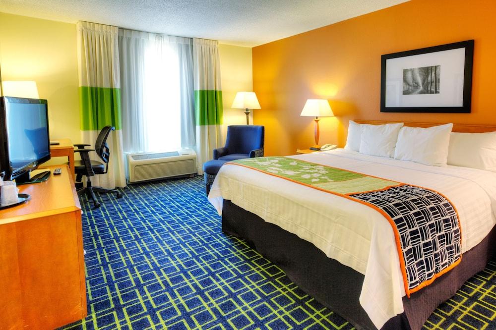 Fairfield Inn and Suites by Marriott Laredo photo 4