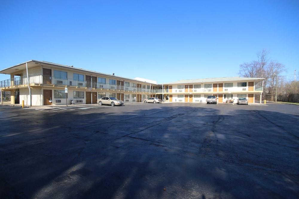 Royal Inn Charlotte Airport Hotel photo 8
