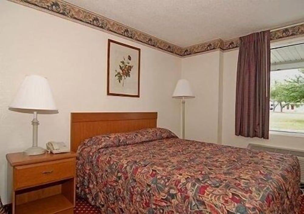 Gateway Inn photo 2