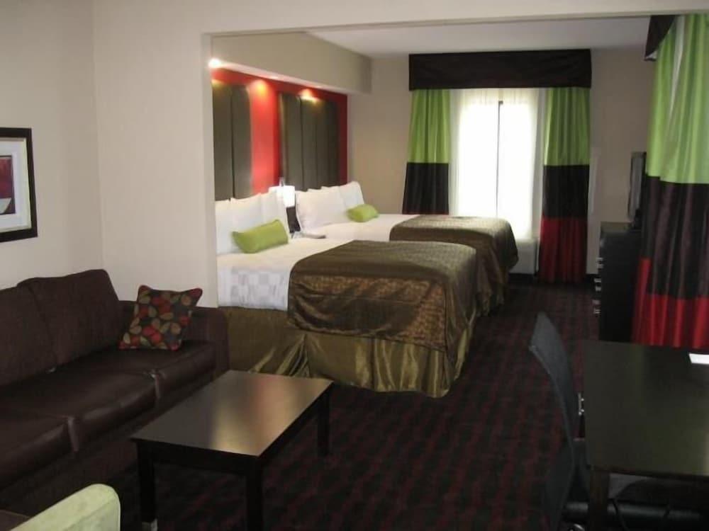 Best Western Plus Cushing Inn & Suites photo 11