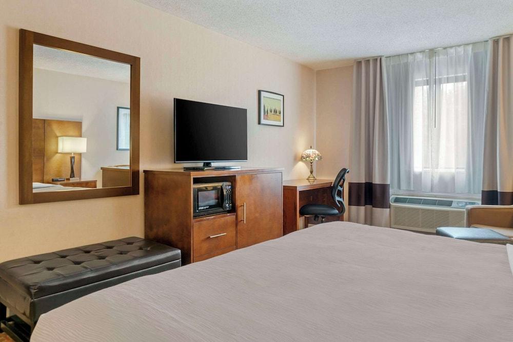 Quality Inn Saint Ignace I-75 photo 14